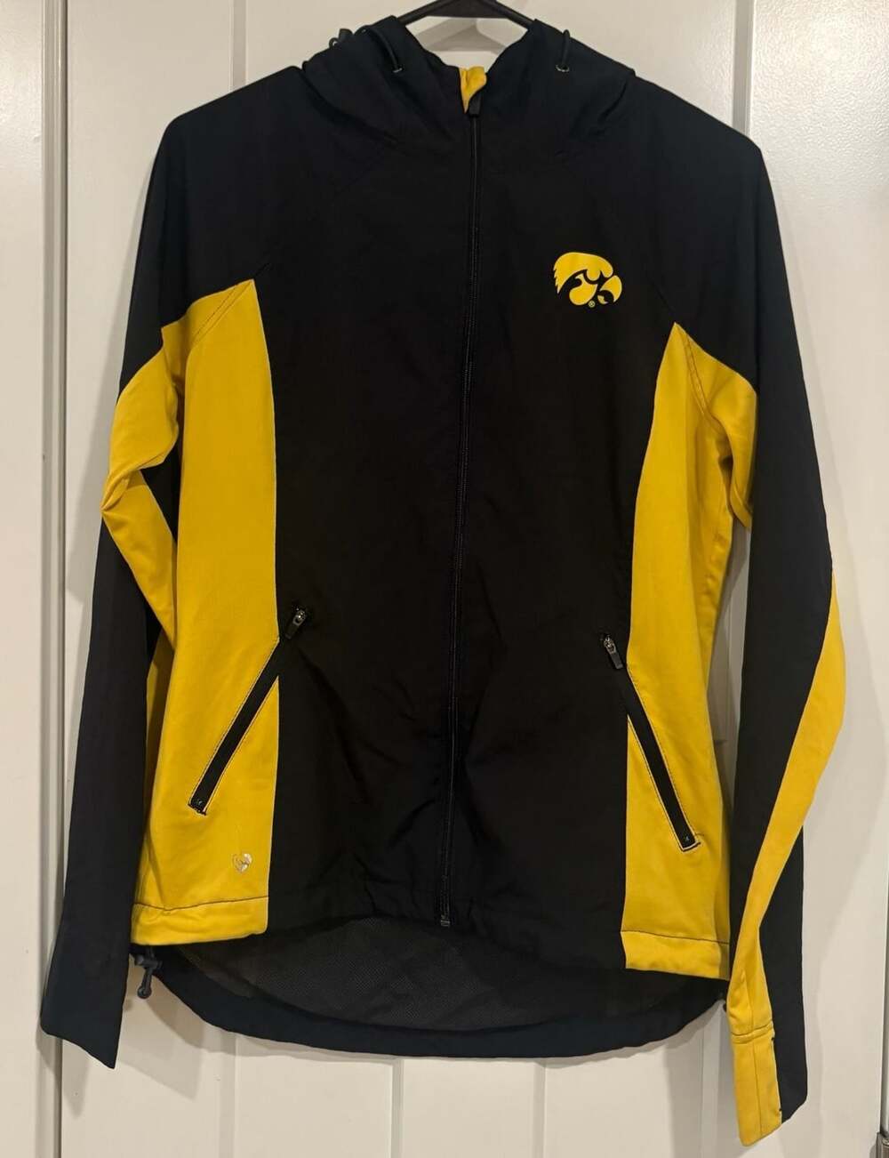 Colosseum Iowa Hawkeyes Jacket Men M Black Gold Hooded Full Zip NCAA Windbreaker